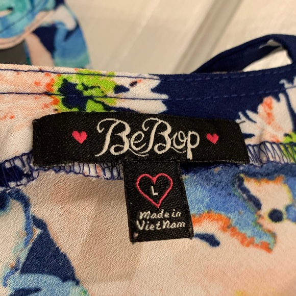 BeBop Floral Romper with Pockets!! - Picture 3 of 6